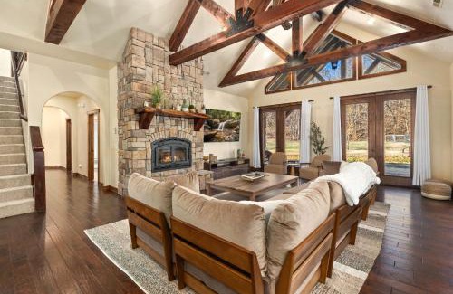 Springdale House | Whispering Brook