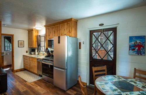 North Wawona House | Whispering Pines