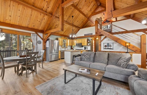 Rimrock Apartment | Whispering Pines Cabin