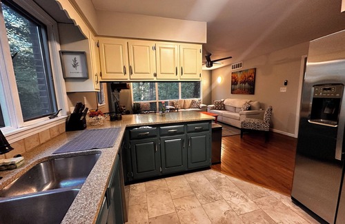 Easley House | Whispering Woods Hideaway ~ Large Home ~ 85 in TV