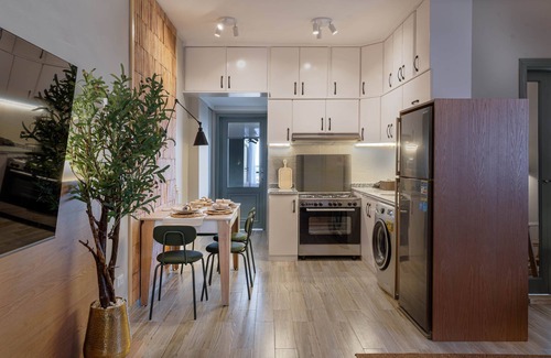 Zamalek Apartment | Whispers Of The Nile !