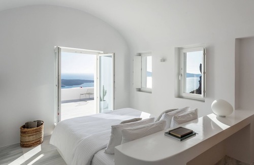 Fira House | White Ark - Adults Only