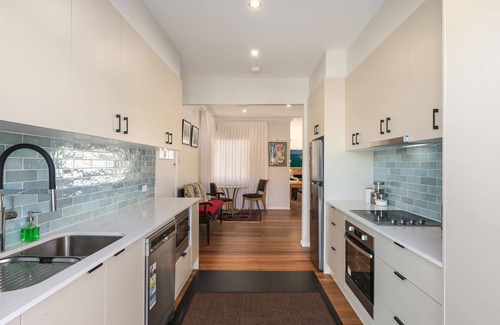 Terrigal Hotel | White Beach - Whole Property