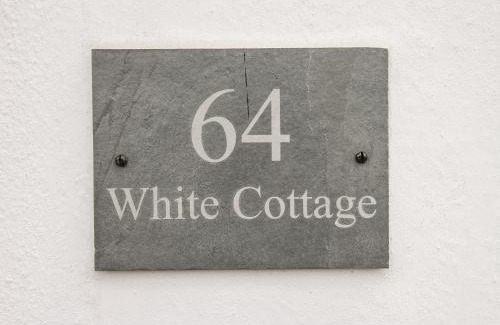 Bere Regis House | White Cottage