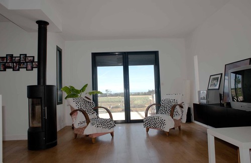 Villeneuve-les-Maguelone Villa | White architect's villa near the Mediterranean Sea