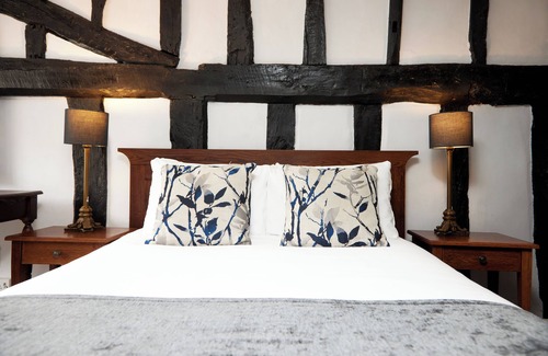 Braintree Hotel | White Hart Braintree by Greene King Inns