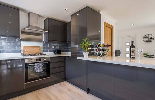 Lincoln Cottage | White Horse Lux Lincoln 31 - a lux lodge that sleeps 6 guests in 2 bedrooms