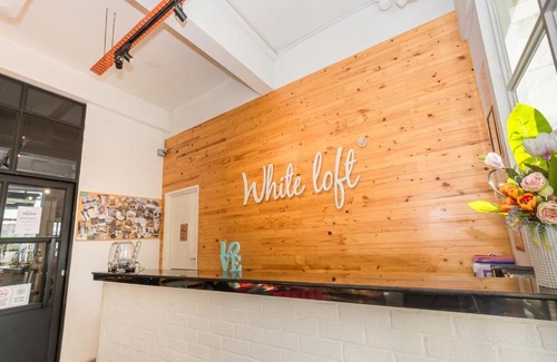 Malim Jaya Hotel | White Loft Hotel