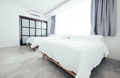 Malim Jaya Hotel | White Loft Hotel