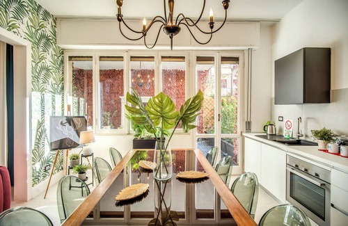 Pisa City Centre Apartment | White Mirror Apartment