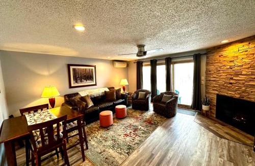 Bartlett Apartment | White Mountains Getaway with amazing views!