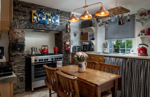 Conwy Cottage | White O Morn - Two Bedroom Cottage, Sleeps 3