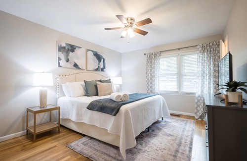 Valdosta Cottage | White Oak Manor - 4 Beds, 2 Baths, Pet Friendly House in Valdosta