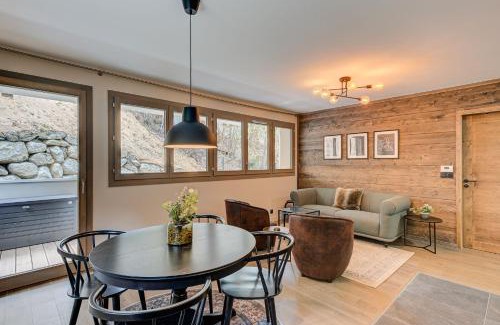 La Coquille Apartment | White Pearl A02 - Alpes Travel - Chamonix - Sleeps 4