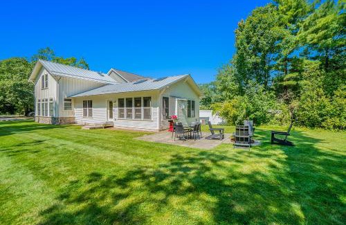 Glen Arbor House | White Pines Cottage