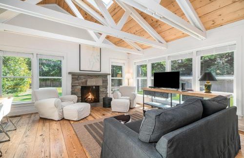 Glen Arbor House | White Pines Cottage