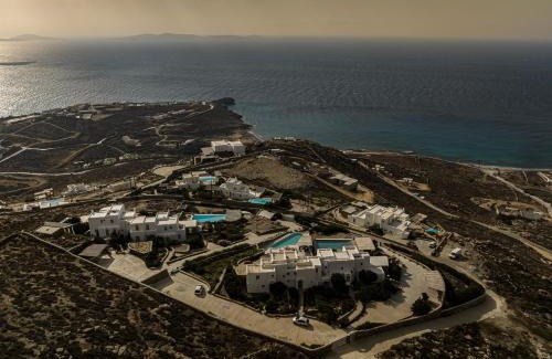 Houlakia Hotel | White Rock Suites & Villas
