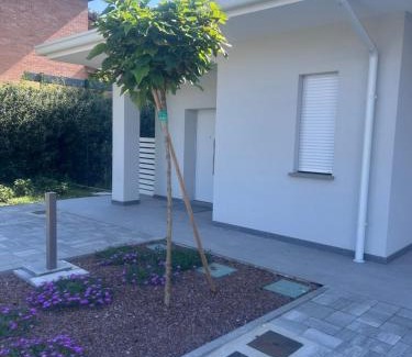 Formigine House | White Villa