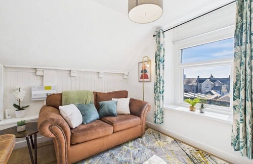 Whitehaven Apartment | Whitehaven Hideaway | Sleeps 2 | Cosy Escape