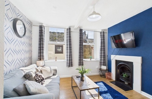Whitehaven Apartment | Whitehaven Suite | Sleeps 4 | Cosy Stay