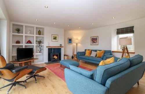 Forfar House | Whitehouse Woodwrae