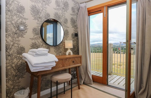 Forfar Cottage | Whitehouse Woodwrae