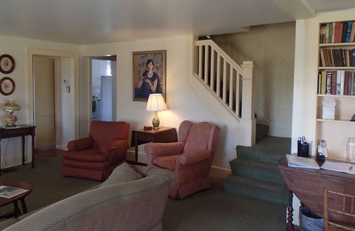 Coon Rapids Bed & Breakfast | Whiterock Conservancy - Garden Room in the Historic Garst Farmhouse