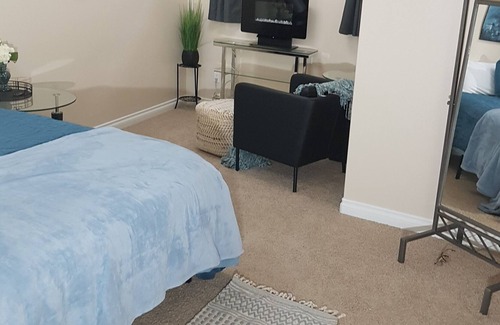 Spruce Grove House | Whitetail Manor-1600 sq ft 2 bdrm basement suite