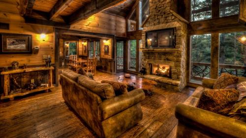 Cashes Valley House | Whitewater Wilderness