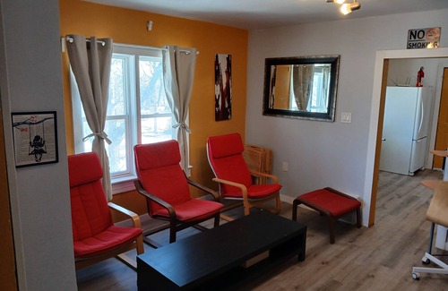 Winnipeg Apartment | Who likes red poang? Near downtown