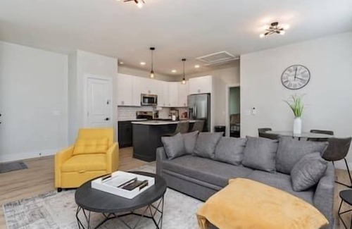 Wilmington Historic District House | Whole duplex right downtown!