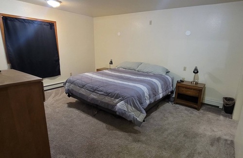 Fairbanks House | Whole Home, Airstrip/Float Access, Aurora Viewing!