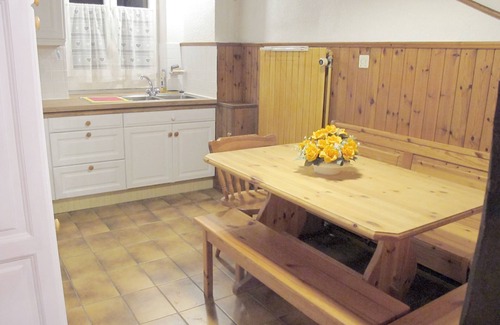 Les Charbonnieres House | Whole house 2 self-contained apartments 5 beds 5 parking 3 lakes Vallée de Joux