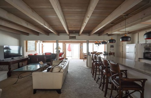 Capistrano Beach Apartment | Whole House - Beachhouse · Dana Point Beach Duplex - 2 Units 16 Guests