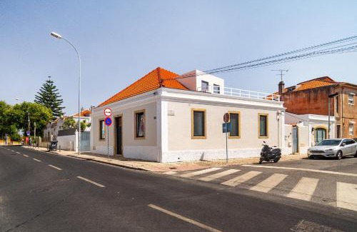 Paco De Arcos Apartment | WHome Luxurious Oeiras Stay with Private Pool