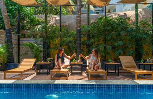 Morjim Hotel | Whoopers Boutique Hotel Morjim