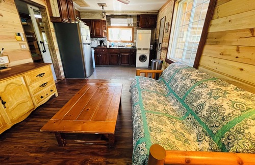Oxford Cabin | WI Dells- full Rec lake,swim,boat,ski,UTV,fish,BBQ,sauna,fire pit,hiking,kayak