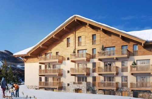 Saint-Etienne-de-Tinee Apartment | Wifi, 100m from ski slopes, sauna, hammam, parking, tv, ski locker, 37m², Auron