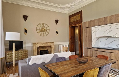 Jausiers Apartment | Wifi, 1st floor, view valley, swimming pool, sauna, terrace, parking, tv, 93m², Pra Loup