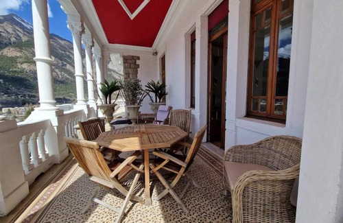 Jausiers Apartment | Wifi, 1st floor, view valley, swimming pool, sauna, terrace, parking, tv, 93m², Pra Loup