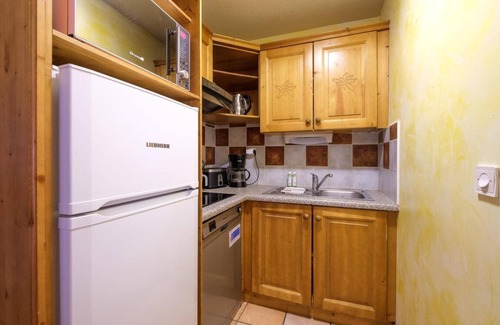 Lanslevillard Apartment | Wifi, 200m from ski slopes, fitness, sauna, balcony, parking, tv, ski locker, 72m², Val Cenis