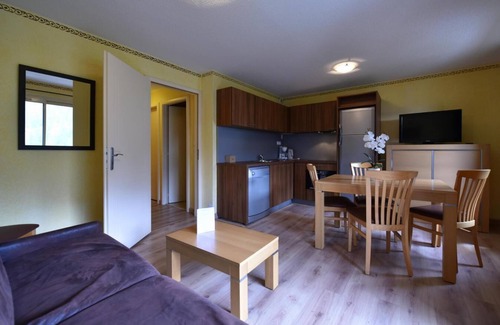 Isola Apartment | Wifi, 200m from ski slopes, fitness, balcony, tv, ski locker, 35m², Isola 2000