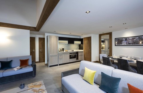 Les Contamines-Montjoie Apartment | Wifi, fitness, swimming pool, sauna, hammam, balcony, parking, tv, ski locker, 100m²