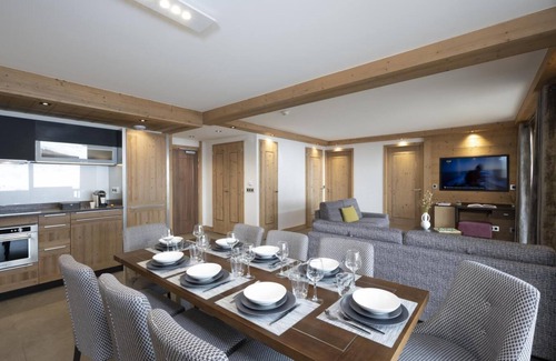 Les Avanchers-Valmorel Apartment | Wifi, resort center, fitness, swimming pool, balcony, parking, tv, ski locker, 75m², Valmorel