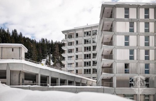 Flaine Apartment | Wifi, ski-in/ski-out & foot of the slopes, view village, swimming pool, sauna, hammam, balcony