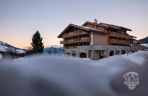 Les Avanchers-Valmorel Apartment | Wifi, view mountain, swimming pool, sauna, hammam, balcony, parking, tv, ski locker, 88m², Valmorel