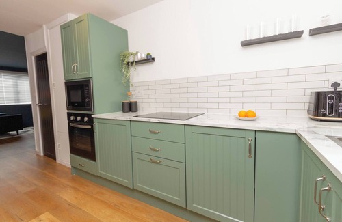 Wigan Apartment | Wigan Gem: Chic 1BR close to CC
