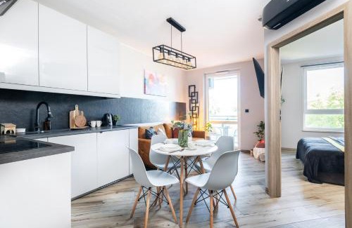 Wlochy Apartment | Wiktoryn 57 SuperApart - Nowoczesny apartament