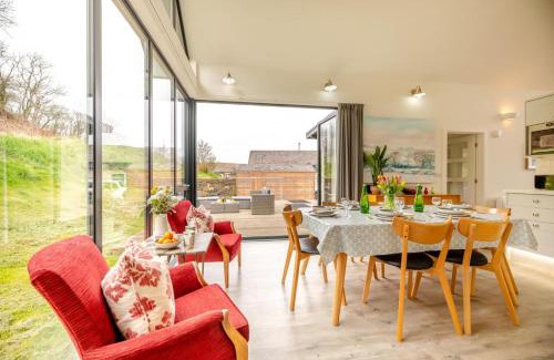 Bamburgh House | Wild Chive Lodge