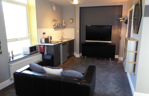 Preston Apartment | Wild Garden - The Myriad